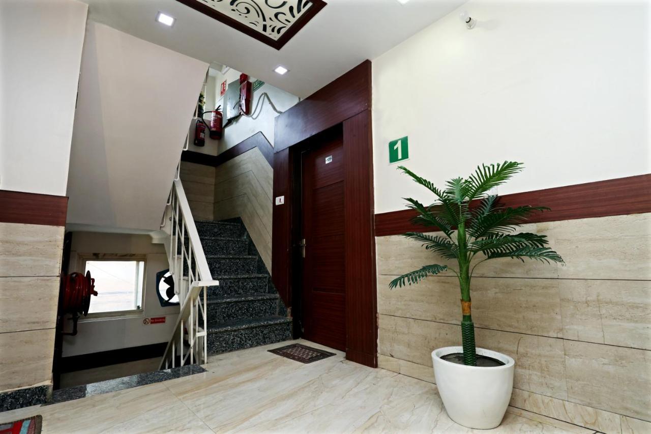 Hotel Toto International Dx Nuova Delhi Esterno foto