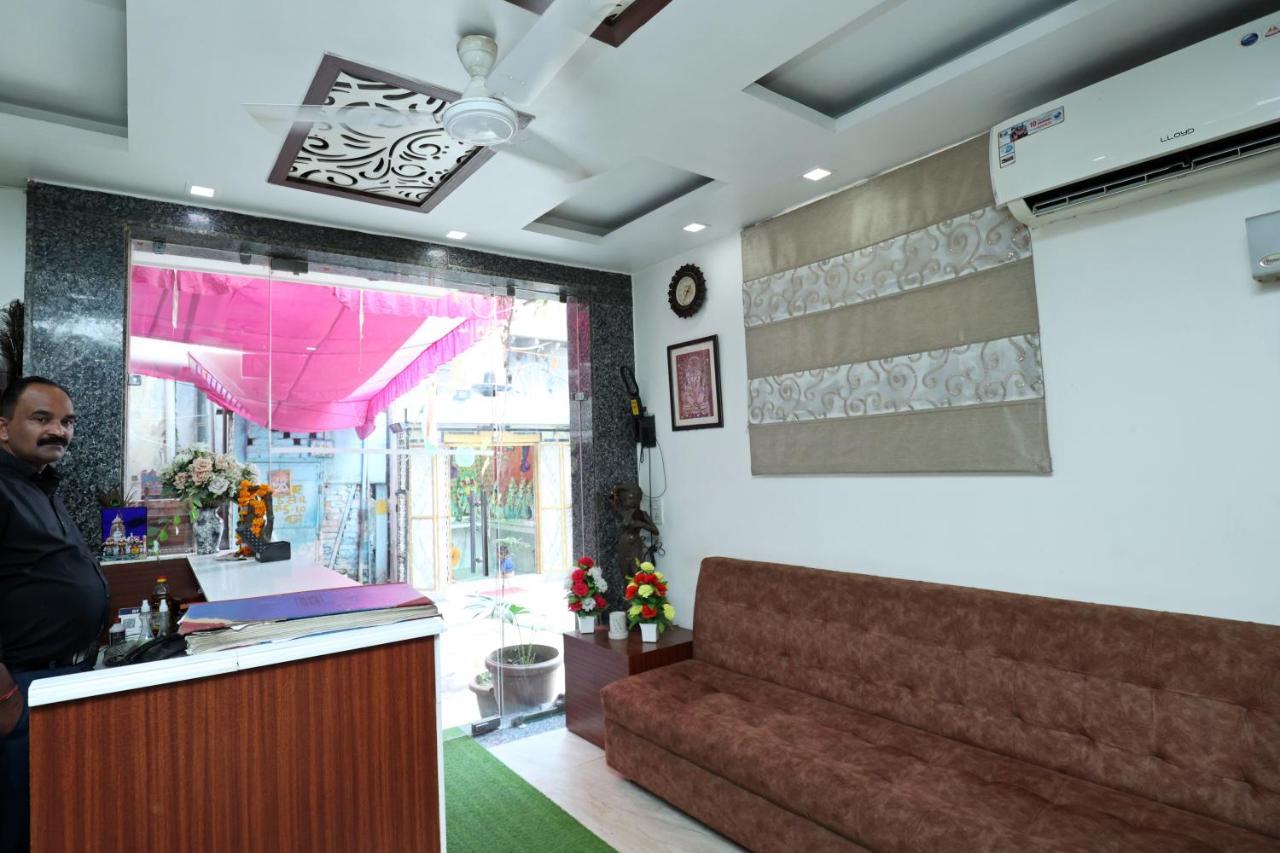 Hotel Toto International Dx Nuova Delhi Esterno foto