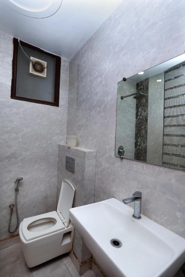 Hotel Toto International Dx Nuova Delhi Esterno foto